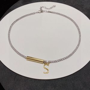 Carré Diamants Chaîne Colliers pour Femmes Personnalité En Laiton Cube Conception Collier Femme Lettre Géométrie Pendentif Colliers