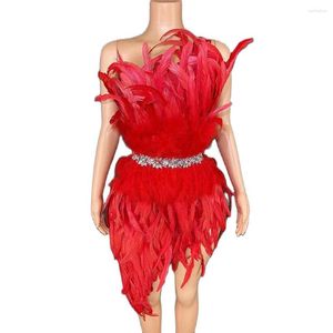 Stage Wear Femmes Sexy Élégant Plumes Strass Une Épaule Robe Courte Fête De Bal D'anniversaire De Mariage Célébrer Spectacle