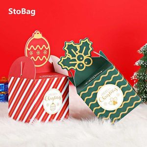 Stobag 30pcs 8.5*8.5*18 cm Merry Christmas Paper Box Packaging Candy Snack Baby Favor Cajas de decoración de fiesta dulce 210602