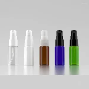 Bouteilles de rangement 50pcs 15 ml Mini de voyage en plastique de voyage avec pompe de lotion Shampooing Pet Wholesale 0,5 oz Cosmetics Emballage