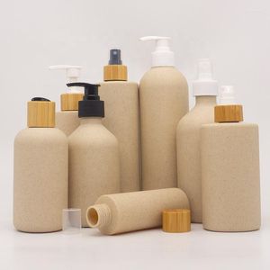 Storage Bottles Wholesale 100/250/300/400ML Recycled Biodegradable Wheat Straw Lotion Plastic Shampoo Pump With Bamboo Lids Flat Cylinde
