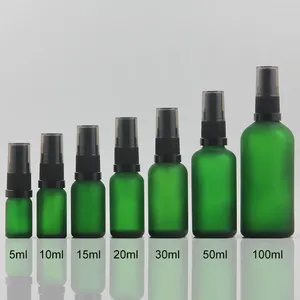 Las botellas de almacenamiento venden al por mayor el empaquetado personal de la botella del atomizador verde del vidrio de perfume 50ml