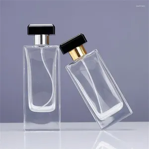 Botellas de almacenamiento Yuxi 15 bayoneta plana cuadrada gruesa fondo de vidrio perfume botella de spray prensa portátil