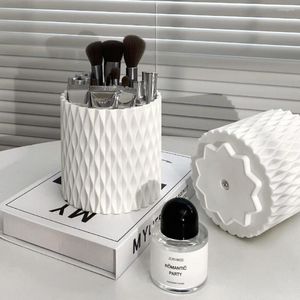 Cajas de almacenamiento Ins Rotating Makeup Brush Portavasos Caja Organizador Multifuncional Desktop Eyebrow Pencil