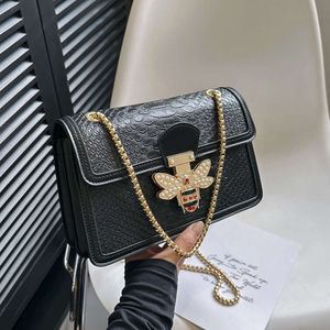 Sacs de créateurs en gros Sac à bandoulière sous les bras pour femmes 2024 avec diamant incrusté petite texture d'abeille motif crocodile sacs à chaîne de niche