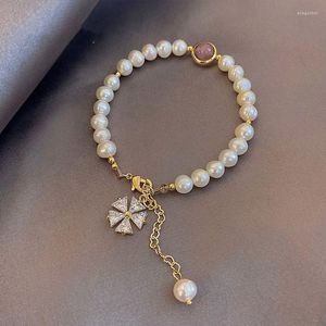 Bracelet de perles d'eau douce de forme spéciale, cristal de fraise Zircon, fleur à cinq feuilles, bijoux à main pour femmes