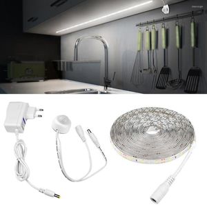 Bandes Smart ON / OFF Flexible 12V LED Bande Lumière Étanche Sans Fil Capteur De Mouvement Lampe De Nuit Pour La Maison Chambre Rétro-Éclairage Décor Éclairage