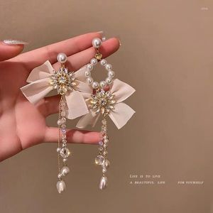 Boucles d'oreilles étalon 2024 Fashion Blanc Limitation Limitation Perl Clips d'oreille Bowknot