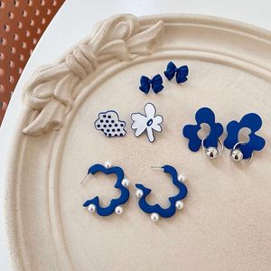 Boucles D'Oreilles Bleu Insolite Géométrique Perle Arcs Perle Petite Boucle D'oreille Clips Tragus Femmes Accessoires De Mode Tendances 2023 Style Bijoux