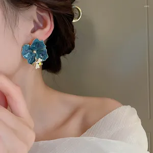 Boucles d'oreilles mignonnes Blue Bee Flower 2024 Corée du Sud de haute qualité exagérée Floral Drop Charm Women Wholesale