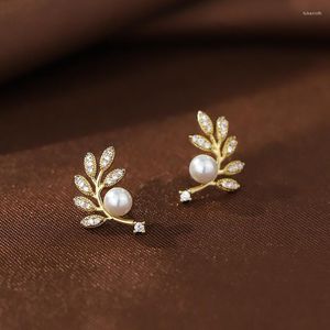 Pendientes de tuerca exquisitas hojas de flores perla para mujeres diamantes de imitación geométricos niñas tendencia fiesta pendientes Piercing joyería