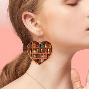 Boucles d'oreilles à clous Womens Book Lover en forme de coeur Bibliothèque Acrylique Ornement