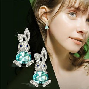 Pendientes de tuerca Zircon Trendy Matching Simple And Temperament Fun Ear Ringing Jewelry para mujeres