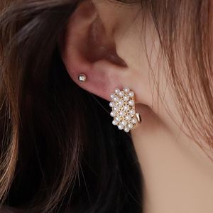 Stud Romántico 14K Chapado en oro Perlas C Pendientes JapaneseKorea Joyería delicada Zircon para mujeres