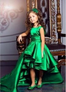 Superbes robes de concours de filles en taffetas vert émeraude col rond manches courtes robes de célébrité pour enfants 2017 robe de tenue de soirée pour filles haute et basse