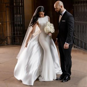 Superbes Robes De Mariée Sirène Dos Nu Robes De Mariée Décolleté Bateau Avec Train Détachable Satin Plus La Taille Robe De Novia