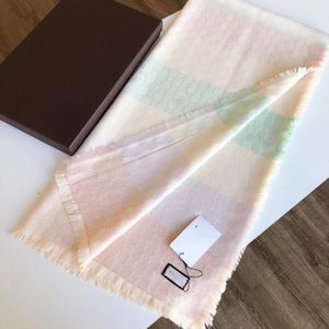 Foulard en soie pour femmes, élégant, lettre complète imprimée, doux au toucher, enveloppes chaudes avec étiquettes, châles longs, 140-140cm, 44H9, automne et hiver