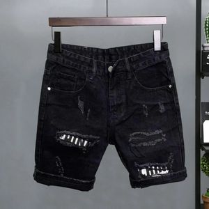 Summer Black Ripped Cat Whisker Patch Letter Imprimer Slim Denim Shorts Teenagers Jeans Boys and Girls Cowboy Pantalons courts 240417