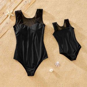 Maillots de bain assortis noirs en fil de filet d'été pour maman et moi 210528