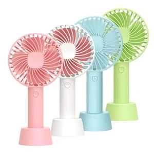 Produits d'été ventilateurs électriques portables les plus populaires ventilateurs rechargeables Table de bureau bureau Mini ventilateur Usb