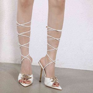 Sandales d'été 2023 New Sexy Cross Lace Up High Heels Polyvalent Metal Chai Buckl