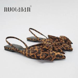 Femmes d'été pointues Sandales plates Plat Chaussures sans talons léopard imprimé pour dames marque décontractée Slingback femme chaussures basses 240412