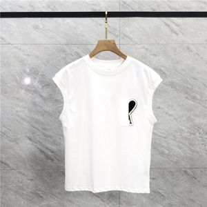 Camiseta de mujer de verano Diseñador de mujer Camiseta suelta Marca de moda Top Ocio de mujer Bordado Big Love Logo Camiseta sin mangas Ropa de calle Camiseta