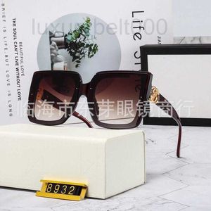 Lunettes de soleil designer Fan fashion big Frame Women's Street Photo ancre lunettes de conduite 8932 UC0H