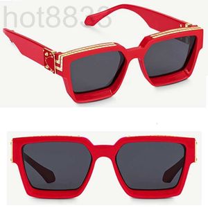 Diseñador de gafas de sol Nuevos colores Llegaron a China Marco rojo Lente negra Millionaire Square Top Gafas de alta calidad Z1165w con caja 5PHN