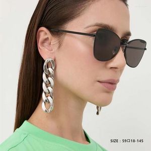 Gafas de sol Diseñador de moda Lentes de gradiente de borde de metal para tendencia de mujer Gafas UV400 versátiles al por mayor