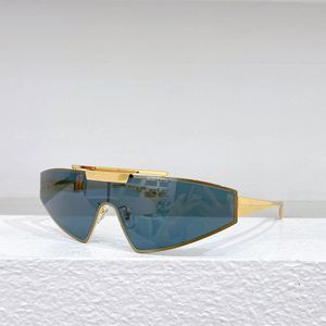 Lunettes de soleil pour hommes femmes designers 6748 luxe extérieur catwalk cat eye anti-ultraviolet UV-400 rétro lunettes de mode plaque triangle lunettes sans cadre boîte aléatoire