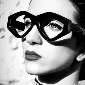 Gafas de sol de comercio exterior ojo de gato divertidas mujeres hombres 2023 diseñador personalidad Steampunk gafas góticas Festival Oculos