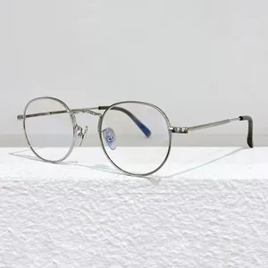 Marcos de gafas de sol 2024 Llegan TVR515 Retro Bright Sliver Gafas Marco Tipo redondo para hombres y mujeres Artesanía a mano Titanio ultraligero