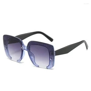 Gafas de sol en diseñador cuadrado mujeres para hombres gafas de sol vintage sexy damas rosa brecha lentejuela marco remache gafas