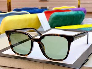 Lunettes de soleil de luxe pour femmes et hommes en polycarbonate Marque Designers Design Neutre Summer Fashion Ovale UV400