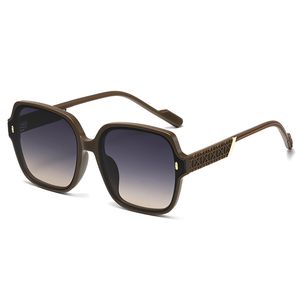 Lunettes de soleil LECTER POLAROID LECTER DESSIGNER Europe et les États-Unis Fashion Polarise Sunglasses Modèles féminins Outdoor Trend Street Shooting Sund