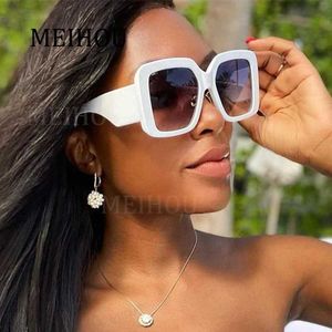 Gafas de sol Cuadradas Gafas de sol de gran tamaño para mujer Marca de lujo Popular Marco grande Gafas de sol blancas Tendencia para mujer Viseras para mujer UV400 J240322