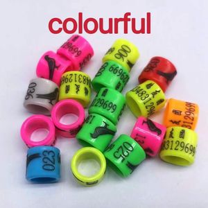 Suministros 100 Uds anillo de color anillo de Paloma multicolor nuevo plástico todo plástico súper hermoso anillo de pájaro personalizado
