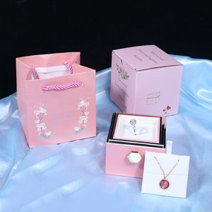 Cajas de regalo de joyería sorpresa Caja de almacenamiento giratoria con flor de rosa eterna para collar, anillo, amante, cumpleaños, aniversario, boda, día de San Valentín, propuesta de embalaje de joyería