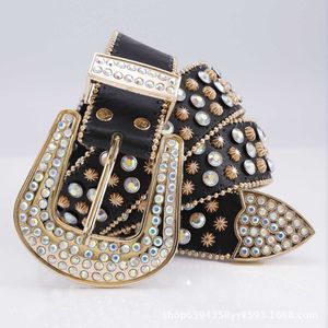 Bretelles Nouvelle ceinture pour femmes Jeans polyvalents avec diamant en verre PU cuir aiguille bouton couverture de taille