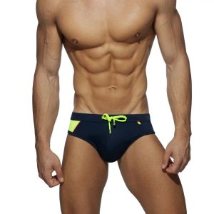 Traje de baño Bikini azul/rojo para hombre, traje de baño, nuevos calzoncillos de nailon de retazos simples con/sin almohadilla de esponja, pantalones cortos de playa cómodos, bañadores sexys