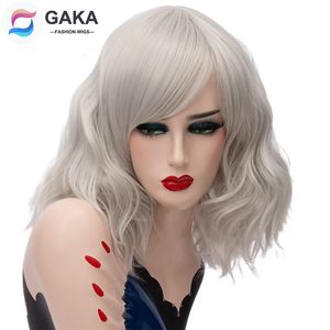 Perruques synthétiques GAKA court gris blanc naturel ondulé Cosplay rouge avec frange latérale pour femmes 32 couleurs Costume de fête cheveux 230314