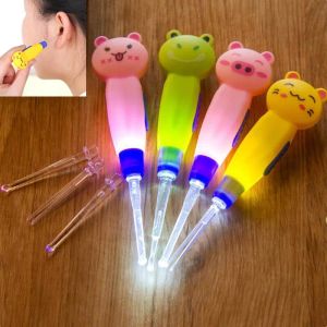 Syringe Baby Care Oreille Spoon Light Child Ears Nettoyage avec une cuillère d'oreille en gros Lumineuse Syringe japonaise