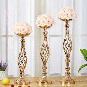 Table Candle Holder Decoration Golden Iron Art Vase Twisted Road Road Candlestick for Wedding Flowers Props 240429