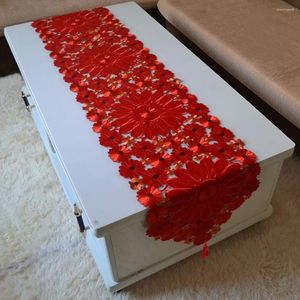 Nappe de Table avec pompon, chemin de broderie de noël, motif de fleurs rouges, napperon creux européen, salle de conférence