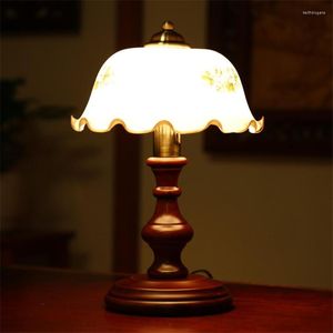 Lámparas de mesa American Country Style Light Dormitorio Lámpara de mesita de noche Creative China Classic Solid Wood Warm Led