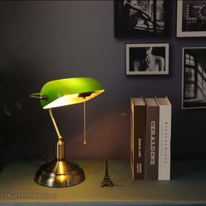 Lampes de table américain rétro banque lampe haute qualité luxe Villa abat-jour vert bureau chevet chambre étude Protection des yeux luminaire