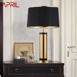 Lampes de table avril Contemporain Black Gold Lamp LED Vintage Creative Bedside Desk Light for Home Living Room Bedroom