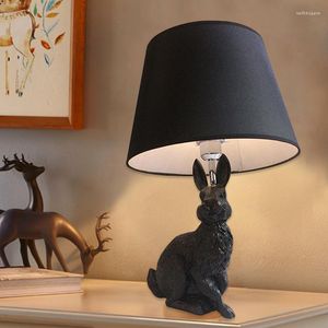 Lampes de table Creative Design Resin blanc noir tissu appliques E27 LED Stand Lampe for Study Office Bedroom Living