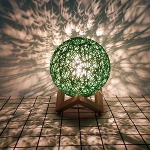 Lámparas de mesa LED luz nocturna cielo estrellado regalo creativo nórdico Usb dormitorio suministro de cabecera venta al por mayor Sepak Takraw escritorio E27